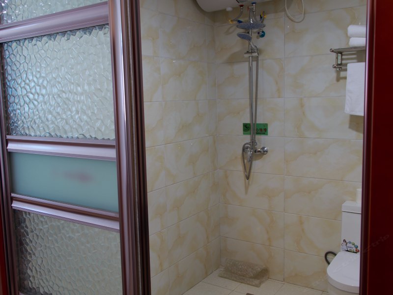 hotelPic