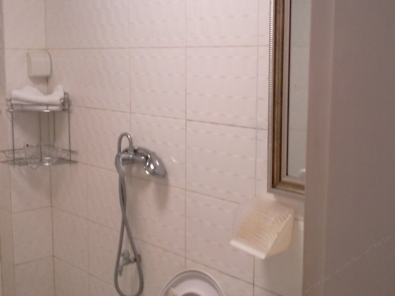 hotelPic