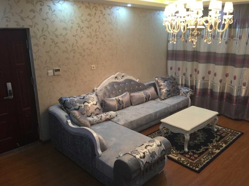 hotelPic