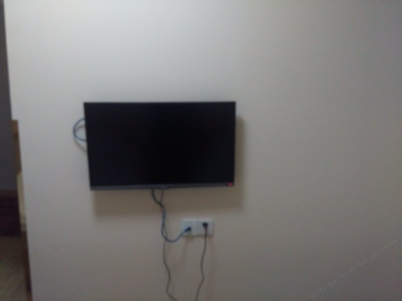 hotelPic
