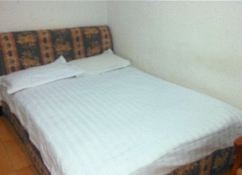 hotelPic