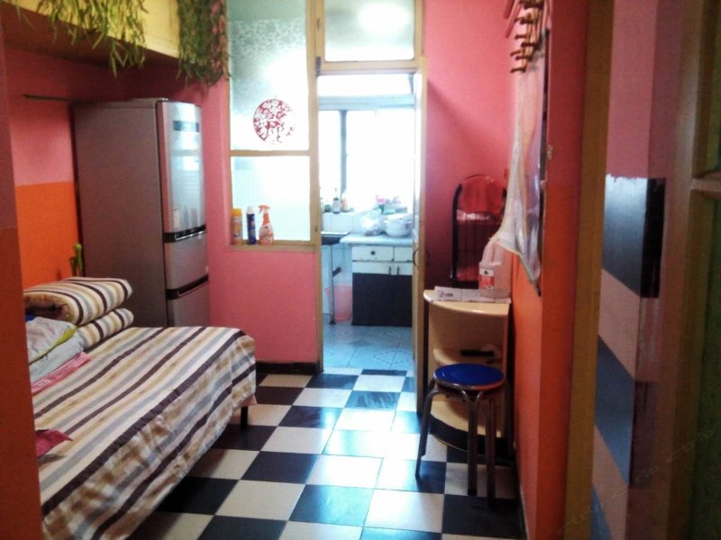 hotelPic