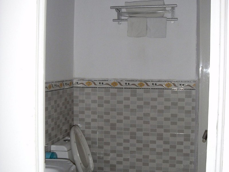 hotelPic