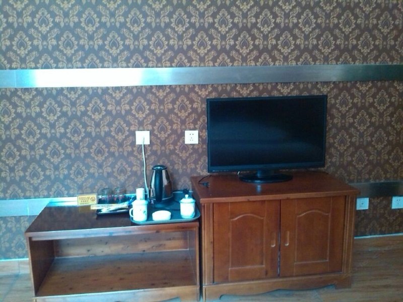 hotelPic