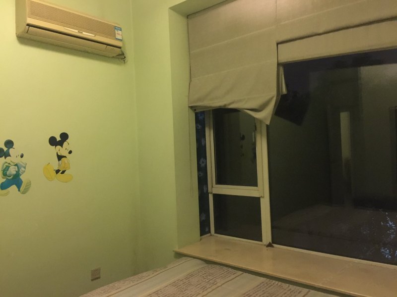 hotelPic