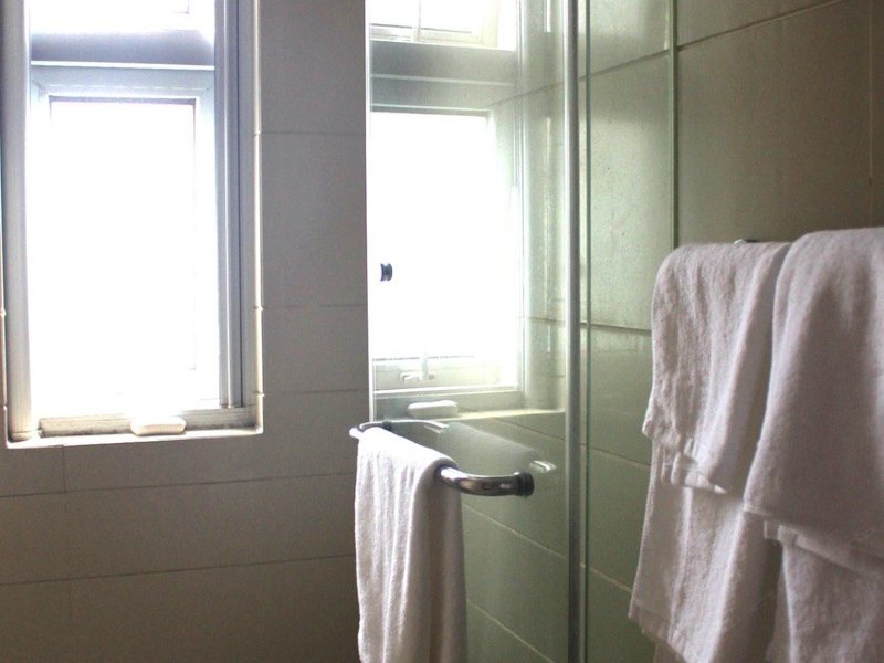 hotelPic