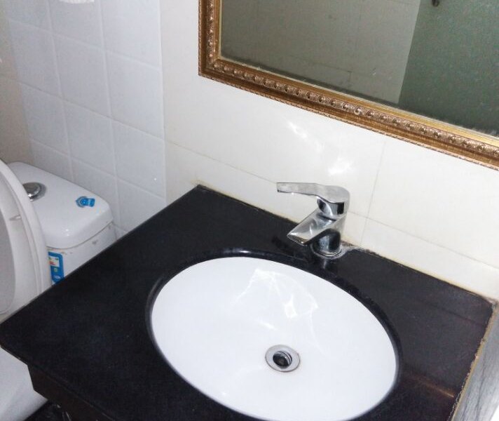 hotelPic