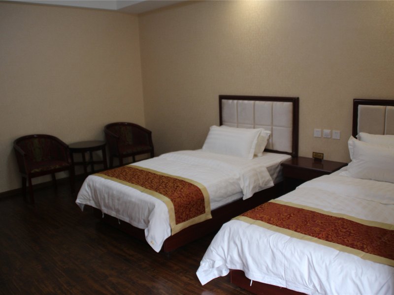 hotelPic