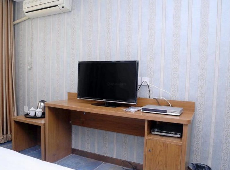 hotelPic