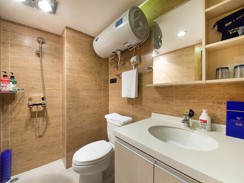 hotelPic