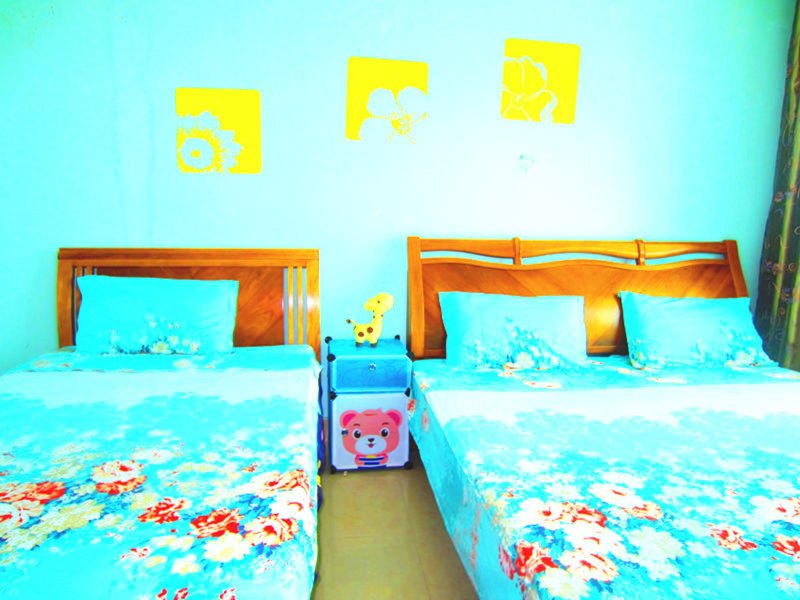 hotelPic