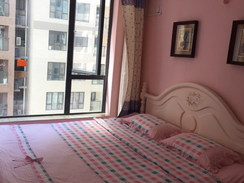 hotelPic