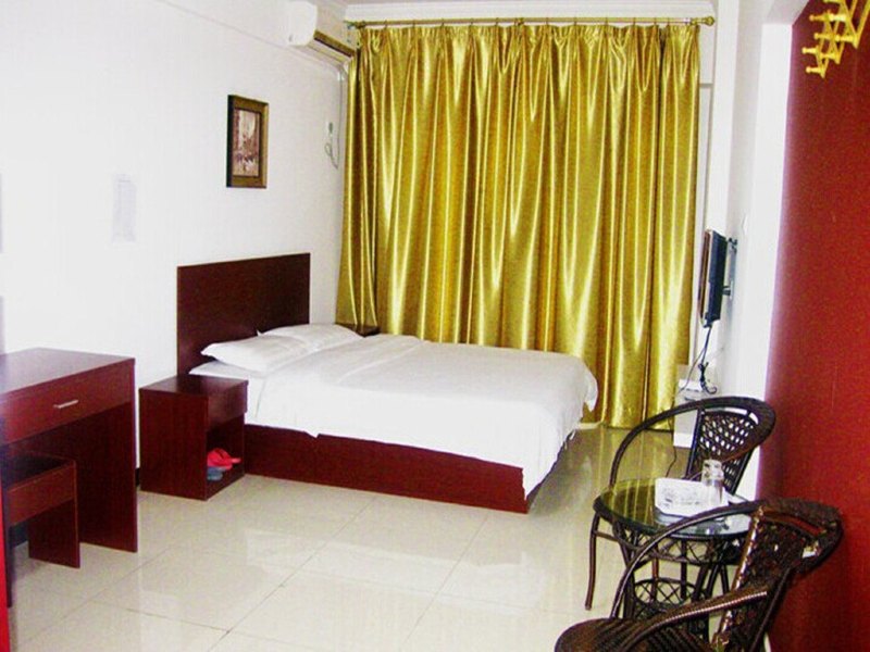 hotelPic