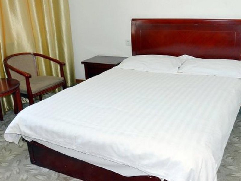 hotelPic