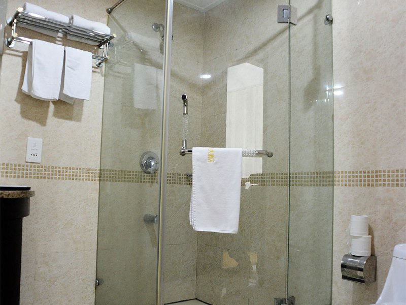 hotelPic