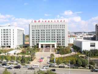 云南西雙版納報團(tuán)旅游多少錢_2021去云南西雙版納旅游團(tuán)報價_云南西雙版納八月份旅游