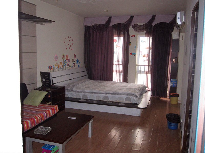 hotelPic