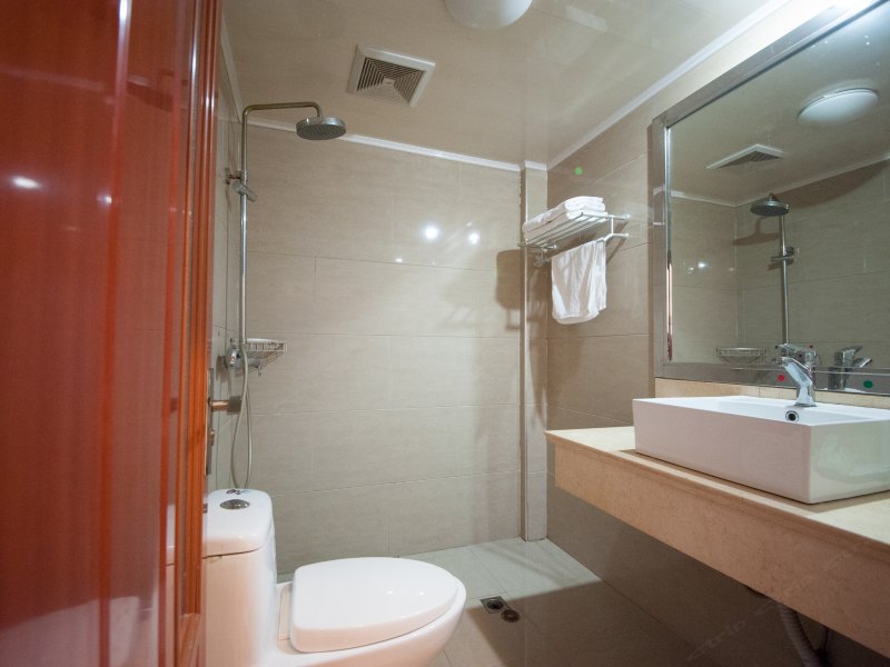 hotelPic