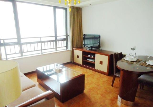 hotelPic
