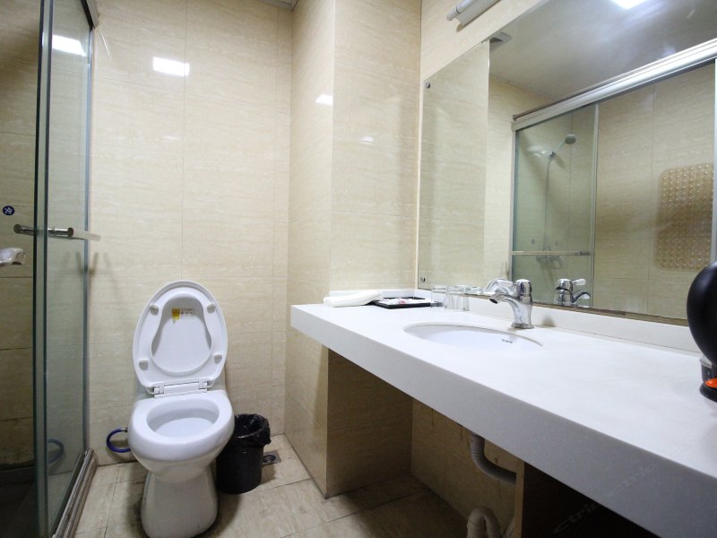 hotelPic