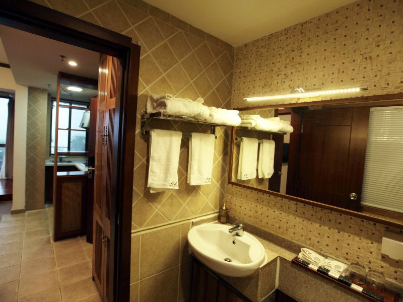 hotelPic