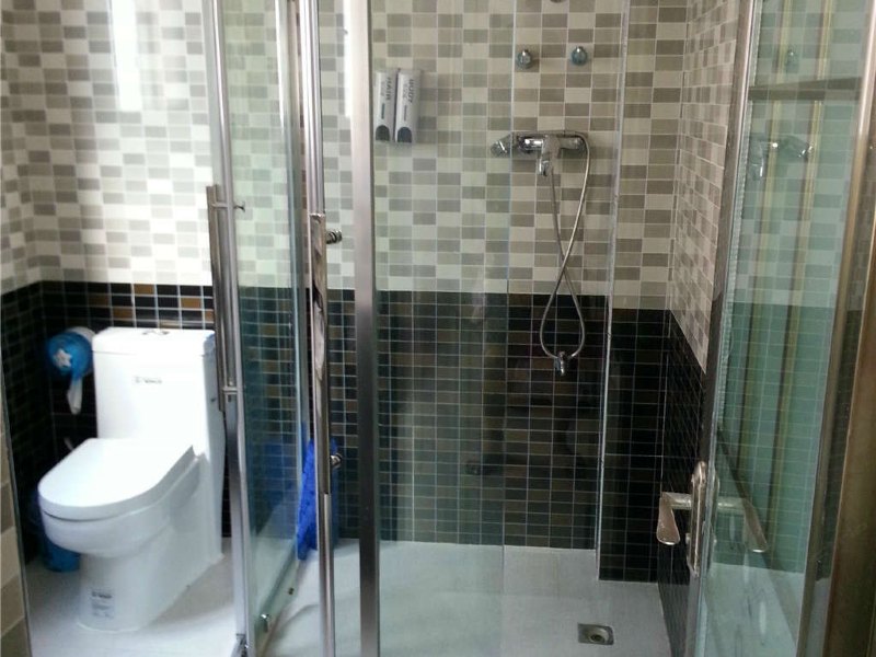 hotelPic