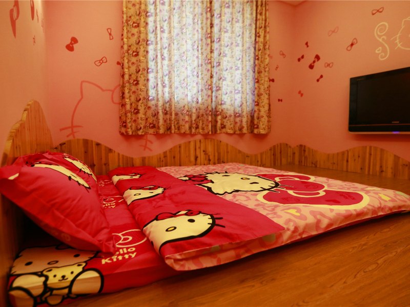 hotelPic