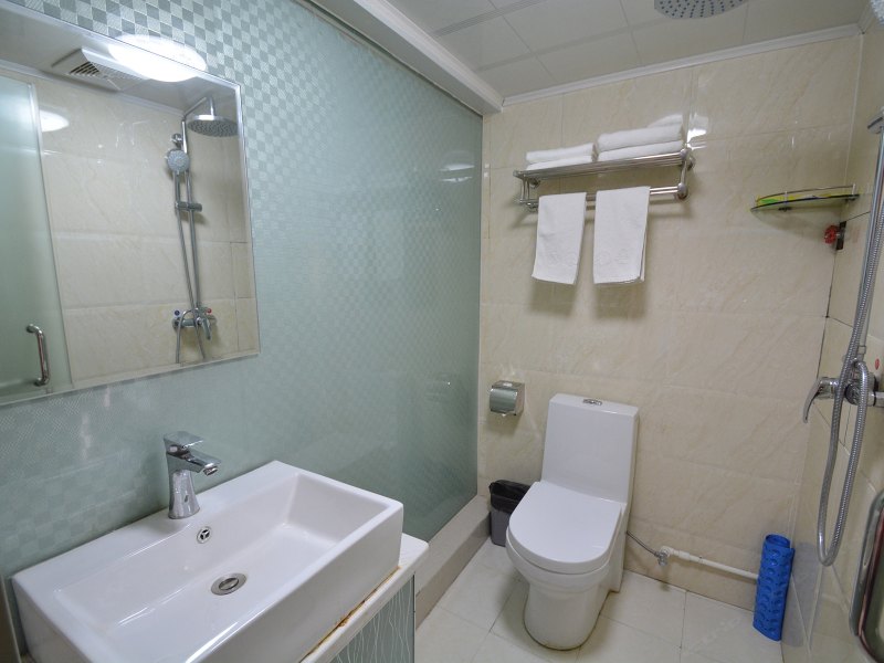 hotelPic