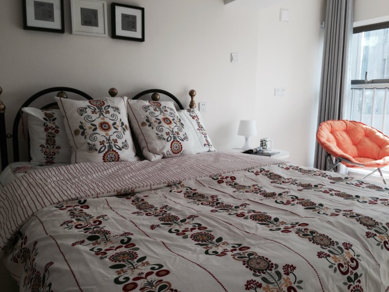 hotelPic