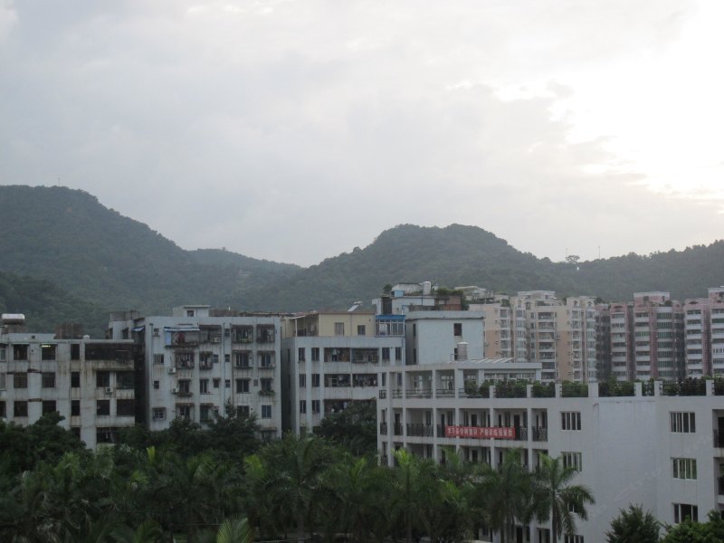 hotelPic