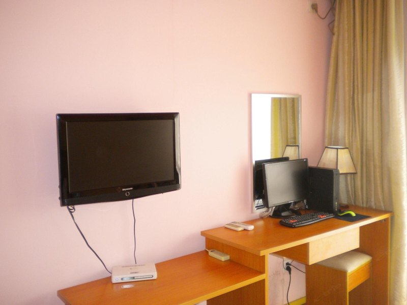 hotelPic