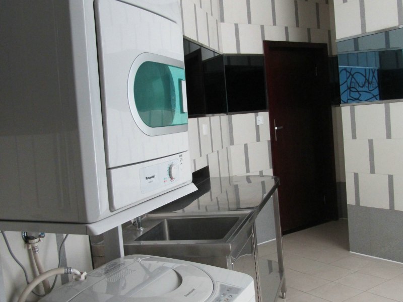 hotelPic