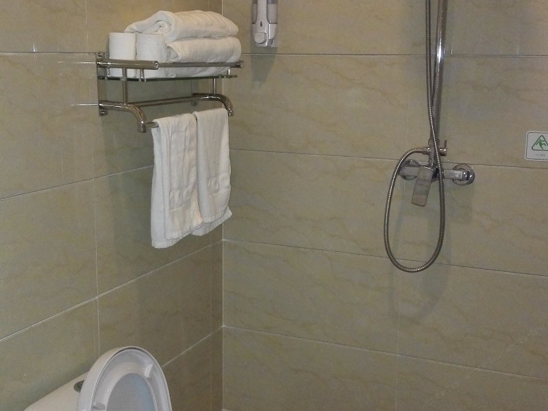 hotelPic