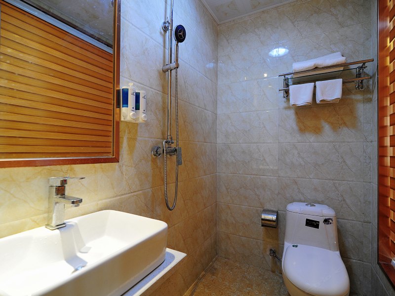 hotelPic