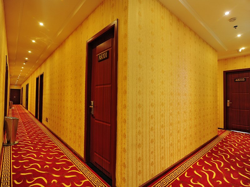 hotelPic