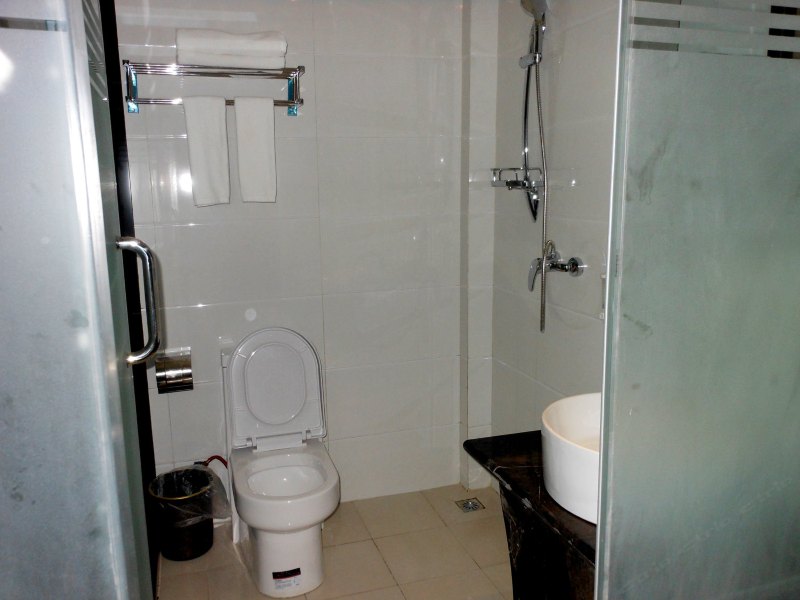 hotelPic