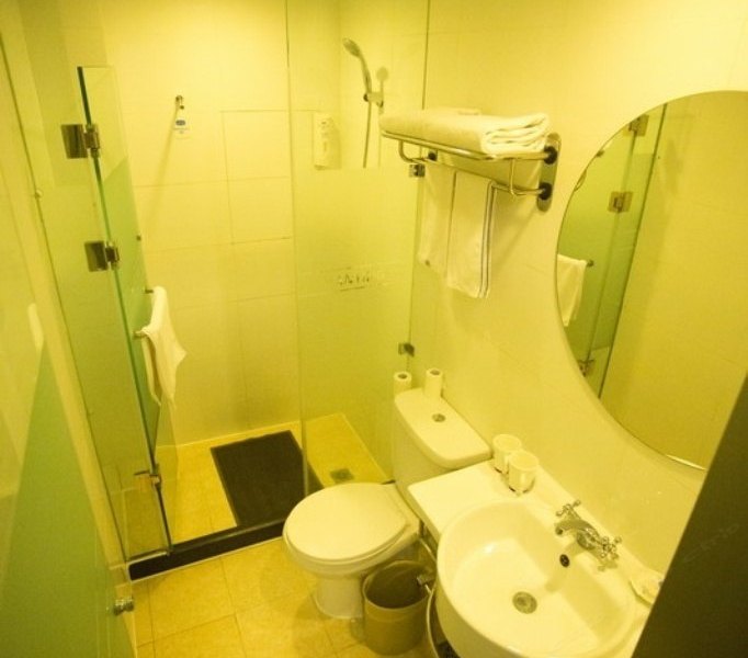 hotelPic