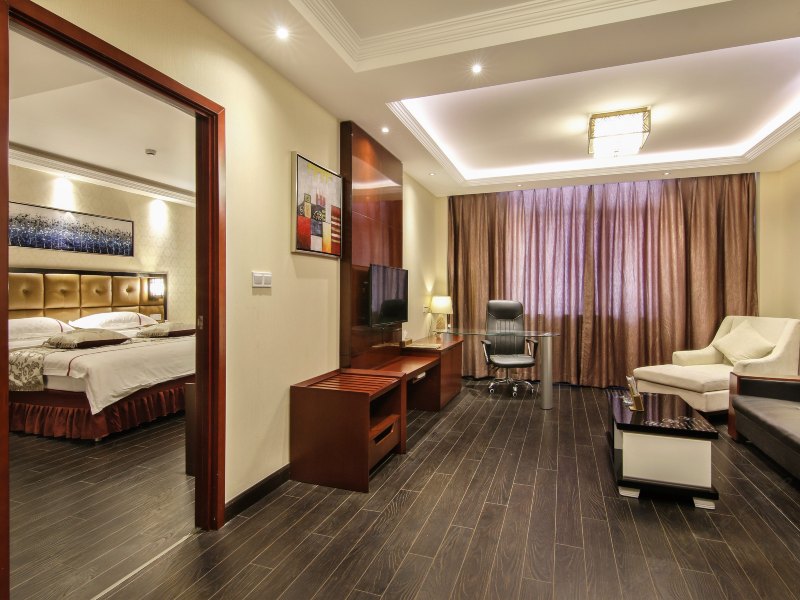hotelPic