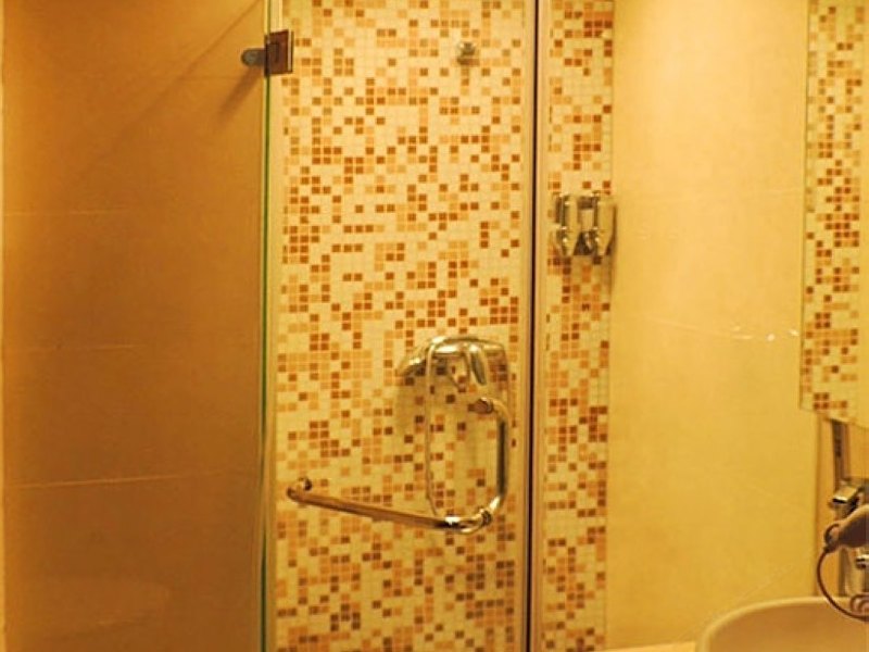hotelPic