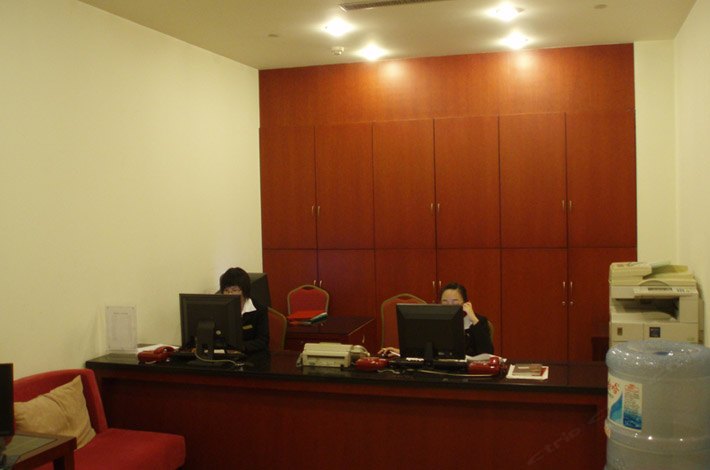 hotelPic