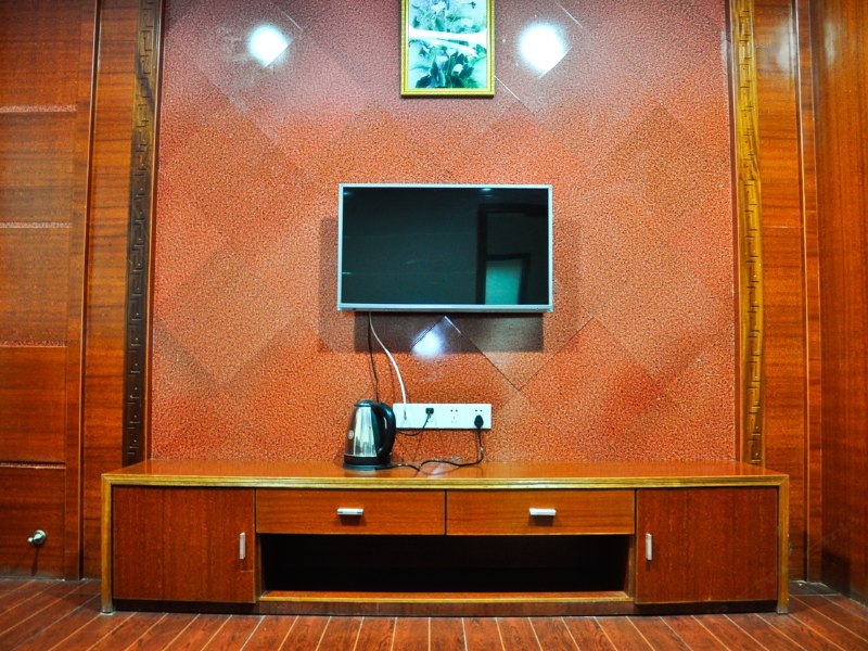 hotelPic