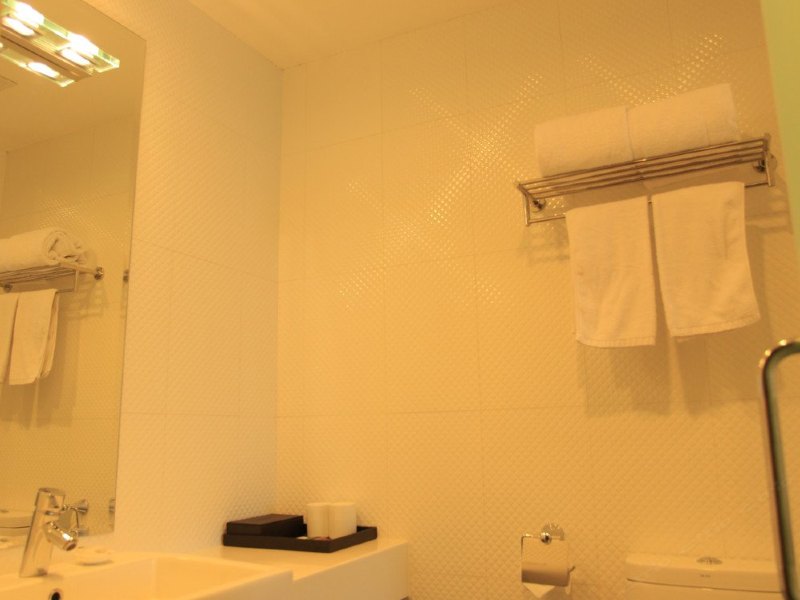 hotelPic