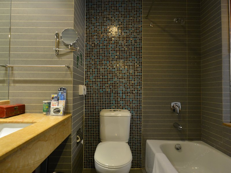 hotelPic