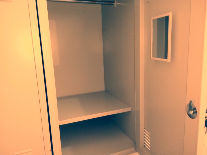 hotelPic