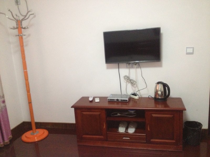 hotelPic
