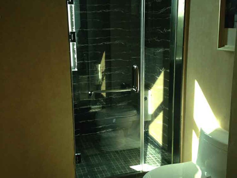 hotelPic