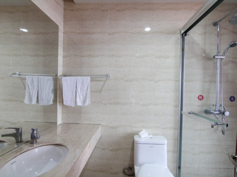 hotelPic