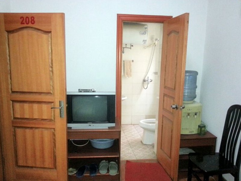 hotelPic