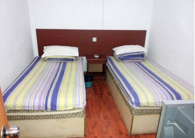 hotelPic