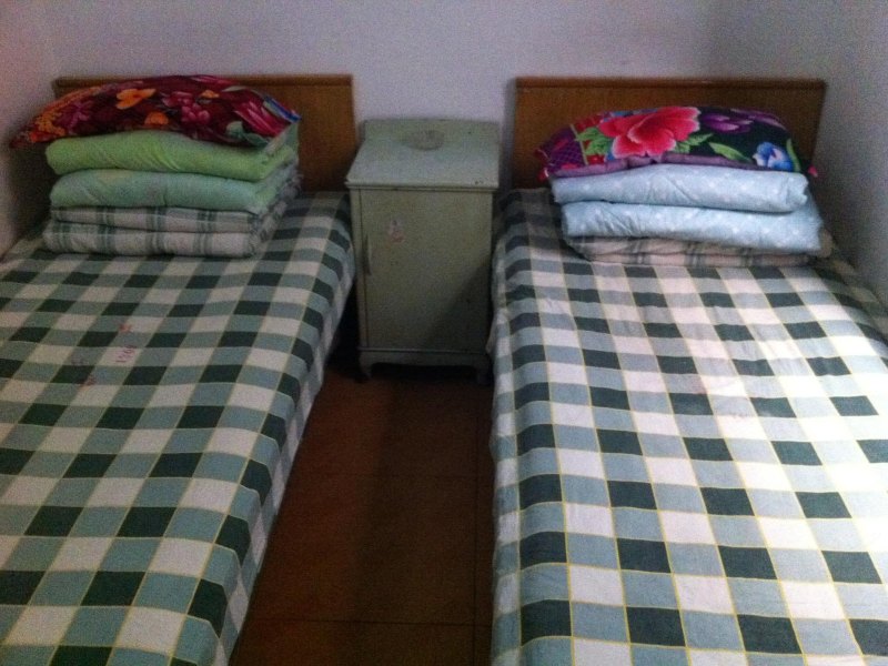 hotelPic